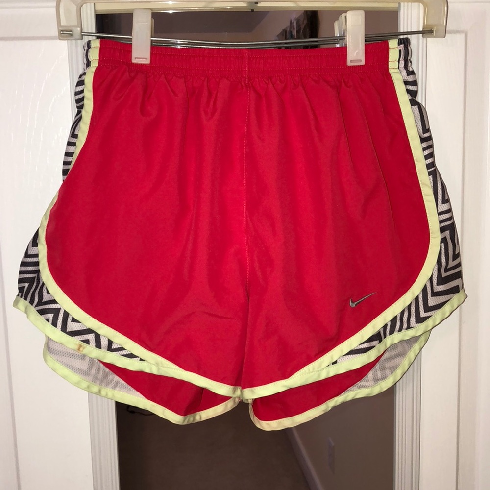 NIKE DRY FIT RUNNING SHORTS